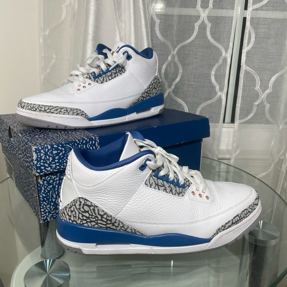 Size 11 - Jordan 3 Retro ‘Wizards’